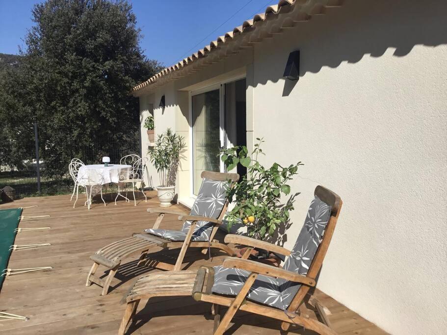 Studio De Charme Avec Piscine Fontaine-de-Vaucluse Exterior foto